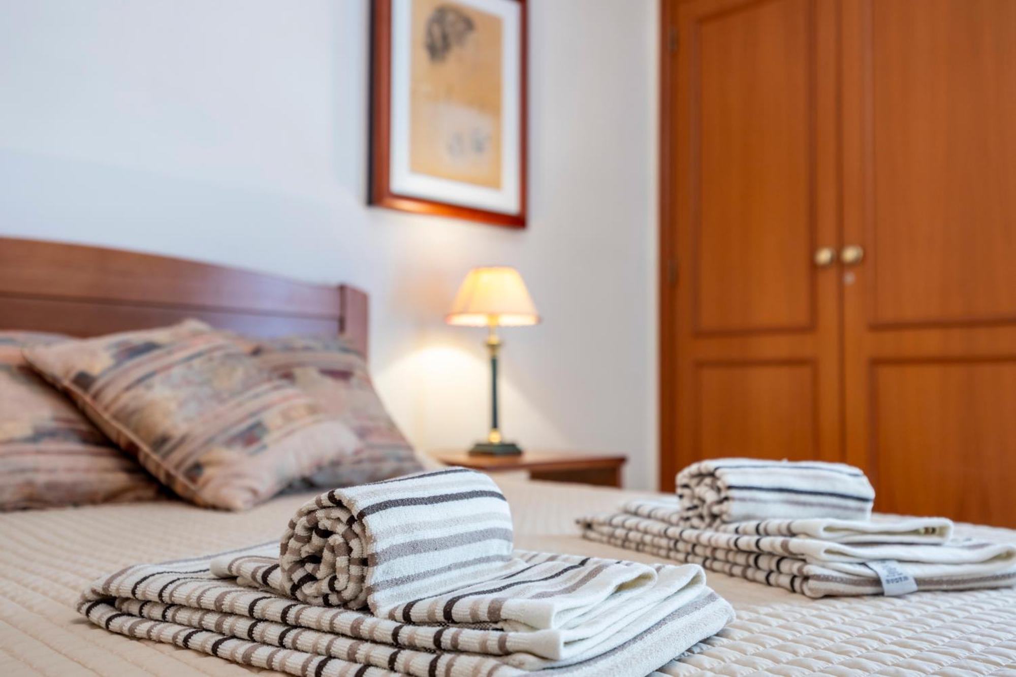Apartamento Mira Rio - T2 Lagos Esterno foto