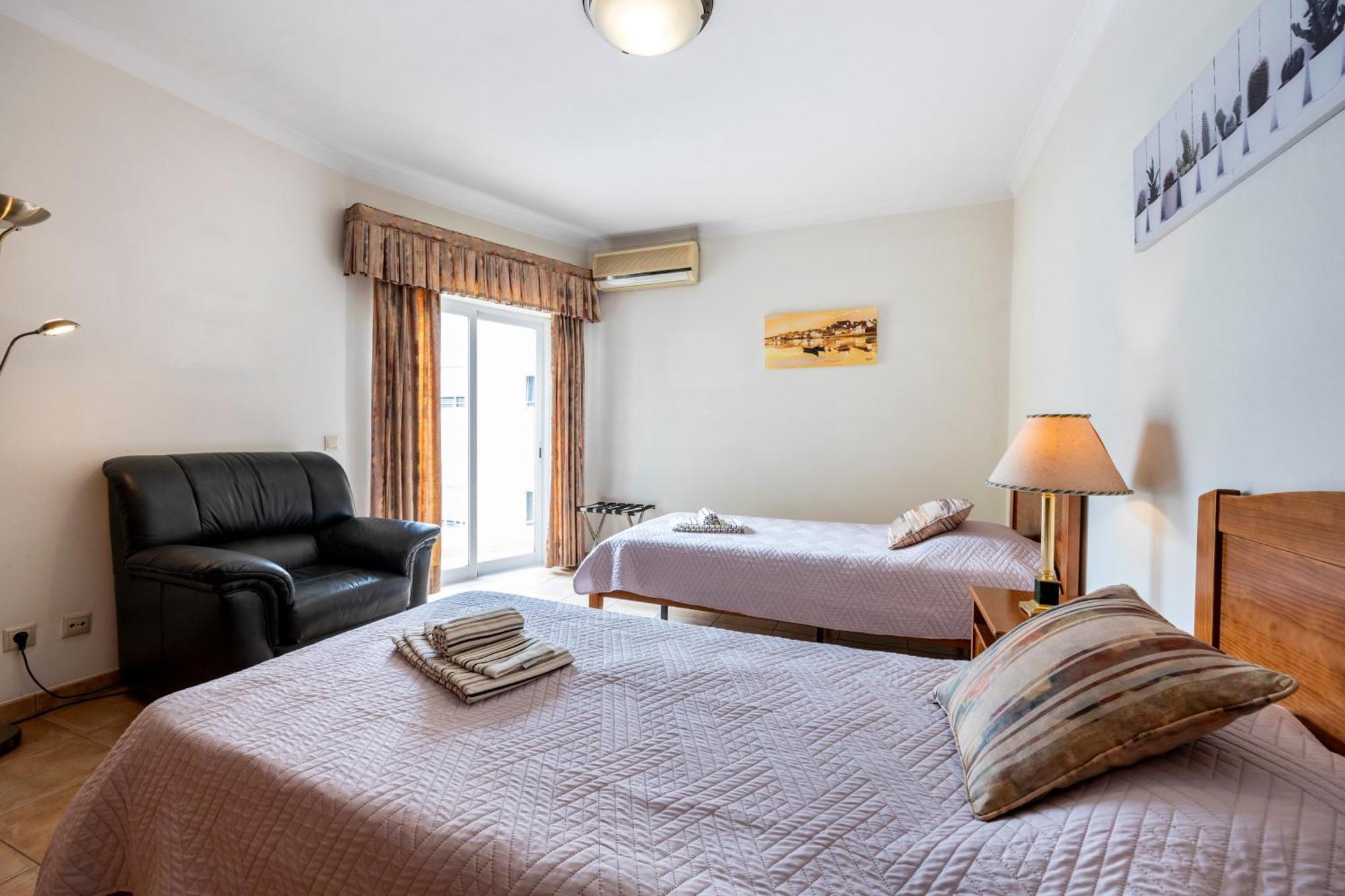 Apartamento Mira Rio - T2 Lagos Esterno foto